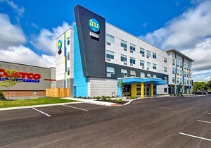 2-Star Hotel ∙ Tru By Hilton Syracuse-Camillus
