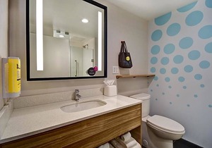 2-Star Hotel ∙ Tru By Hilton Syracuse-Camillus