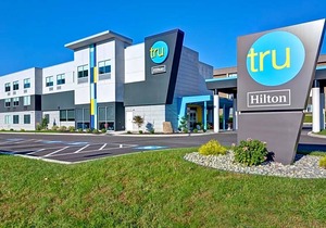 2-Star Hotel ∙ Tru by Hilton Syracuse North Airport Area