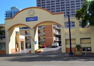 2-Star Hotel ∙ Baymont by Wyndham San Diego Downtown