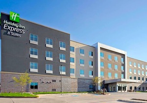 2-Star Hotel ∙ Holiday Inn Express & Suites Lubbock Central - Univ Area, an IHG Hotel