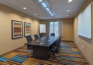 2-Star Hotel ∙ Fairfield Inn & Suites by Marriott Atlanta Peachtree City