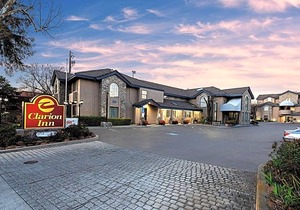 2-Star Hotel ∙ Clarion Inn Silicon Valley