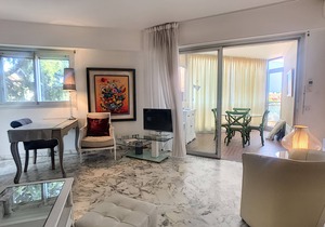 2 steps from the Midi beaches, terrace, 252L/BOU