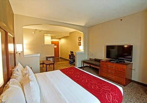 2-Star Hotel ∙ Comfort Suites Near University