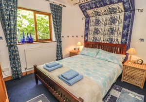 2 Waterloo Cottage, BLAENAU FFESTINIOG