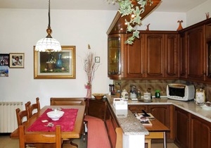 200 m² Apartment ∙ 3 bedrooms ∙ 5 guests