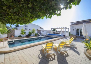 200 m² Accommodation ∙ 3 bedrooms ∙ 6 guests