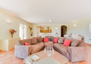 200 m² House ∙ 3 bedrooms ∙ 6 guests