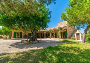 200 m² House ∙ 4 bedrooms ∙ 8 guests
