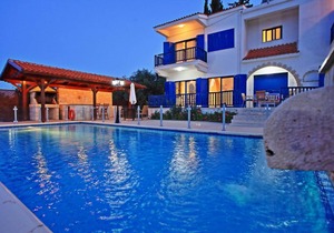 200 m² Villa ∙ 3 bedrooms ∙ 9 guests