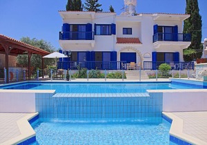 200 m² Villa ∙ 3 bedrooms ∙ 9 guests