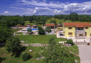 200 m² Villa ∙ 4 bedrooms ∙ 8 guests