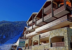200m from ski slopes, 4th floor, balcony, parking, tv, ski locker, 61m², Champagny-en-Vanoise
