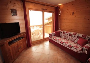 200m from shops, 1st floor, swimming pool, balcony, parking, tv, ski locker, 46m², Les Saisies