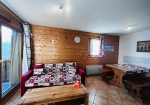 200m from shops, 1st floor, swimming pool, balcony, parking, tv, ski locker, 46m², Les Saisies