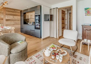 200m from ski slopes, 5th floor, view lake, balcony, tv, ski locker, 64m², Tignes