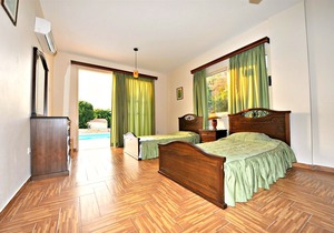 200m to Argaka Beach - 4 Bed Villa - Private Swmming Pool - Wifi