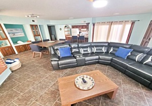 202 m² Villa ∙ 3 bedrooms ∙ 6 guests