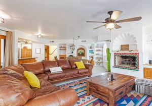 202 m² Villa ∙ 3 bedrooms ∙ 6 guests