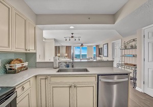 2025 Specials*Windy Hill #1501*O/F End Unit Luxury*Endless Sky*Pool*Grill