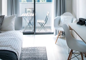 202Black White Designed Home in Ningyocho / Chuo-ku Tokyo