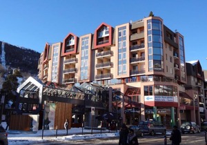 20m from ski slopes, 2nd floor, balcony, ski locker, 31m², Serre Chevalier