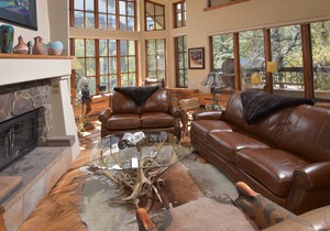 214 m² Condo ∙ 3 bedrooms ∙ 8 guests