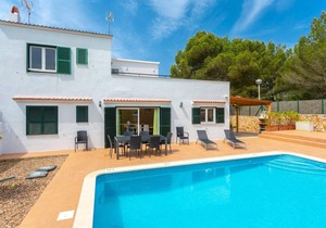 215 m² Villa ∙ 3 bedrooms ∙ 6 guests
