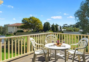 22 Broadbeach Drive Carrickalinga