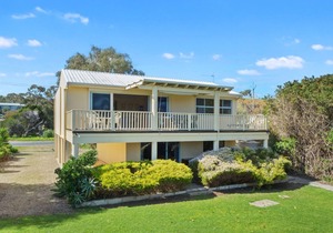 22 Broadbeach Drive Carrickalinga