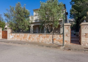 220 m² Villa ∙ 3 bedrooms ∙ 6 guests