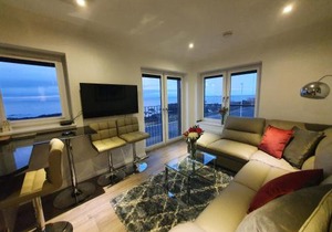 22 Waters Edge Banff