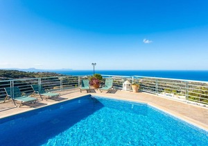 220 m² Villa ∙ 3 bedrooms ∙ 6 guests