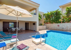 220 m² Villa ∙ 4 bedrooms ∙ 9 guests