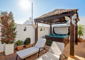 220 m² Villa ∙ 6 bedrooms ∙ 15 guests