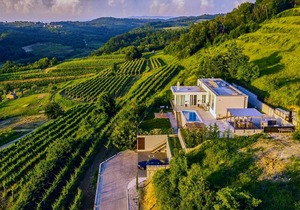 224 m² Villa ∙ 4 bedrooms ∙ 8 guests