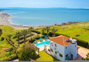 225 m² Villa ∙ 3 bedrooms ∙ 6 guests