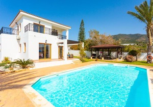 225 m² Villa ∙ 3 bedrooms ∙ 6 guests