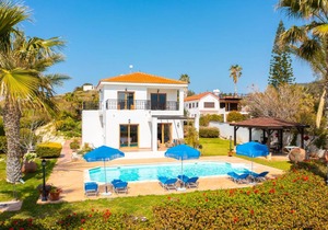 225 m² Villa ∙ 3 bedrooms ∙ 6 guests