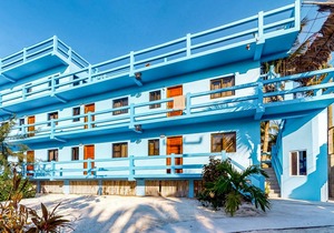 230 m² Motel ∙ 8 bedrooms ∙ 21 guests