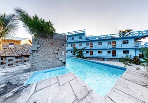 230 m² Motel ∙ 8 bedrooms ∙ 21 guests