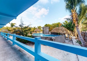 230 m² Motel ∙ 8 bedrooms ∙ 21 guests