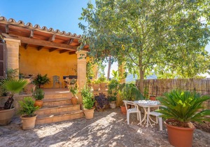 231 m² House ∙ 2 bedrooms ∙ 4 guests