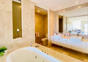 237 Santai - Second floor studio by uHoliday