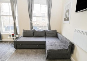 24 Baxtergate
