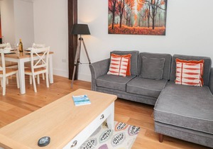 24 FOSS STREET, pet friendly, with a garden in Dartmouth