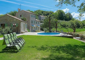 240 m² Villa ∙ 10 bedrooms ∙ 16 guests