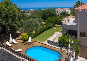 240 m² Villa ∙ 4 bedrooms ∙ 8 guests