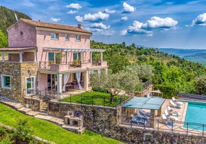 245 m² Villa ∙ 4 bedrooms ∙ 8 guests